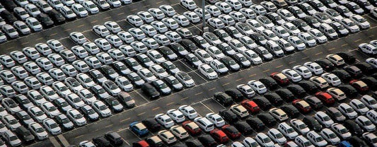Parkeren bij vliegveld: Alles over schade & aansprakelijkheid