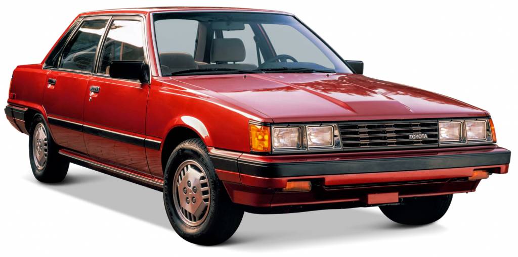 Toyota-Camry-V10-1982-1984