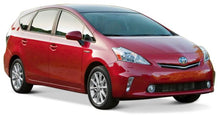 Toyota-Prius-Grand-2012